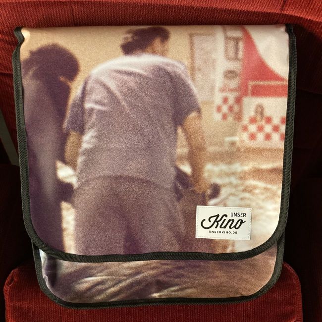 Tasche hoch: Die perfekte Kandidatin - Arena